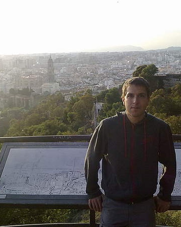 Couchsurfing profile picture for @square