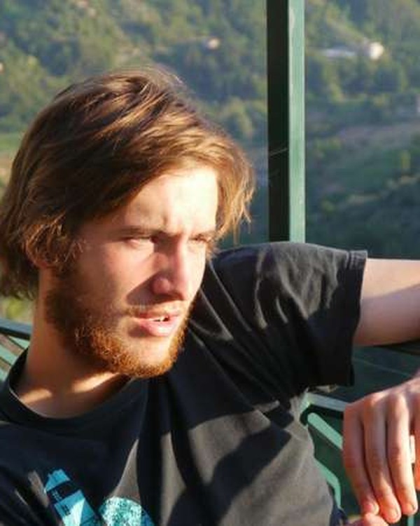 Couchsurfing profile picture for @laboratory