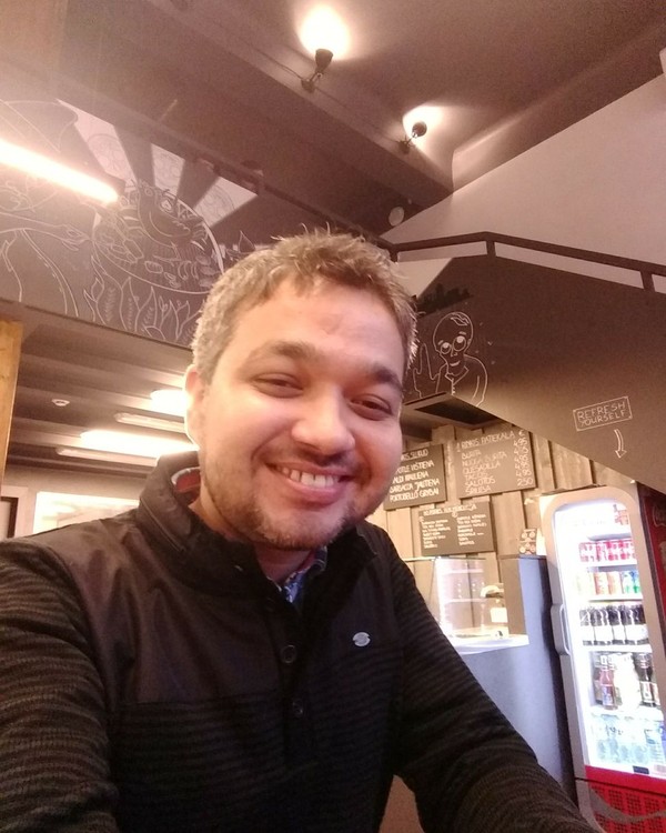 Couchsurfing profile picture for @hasnain