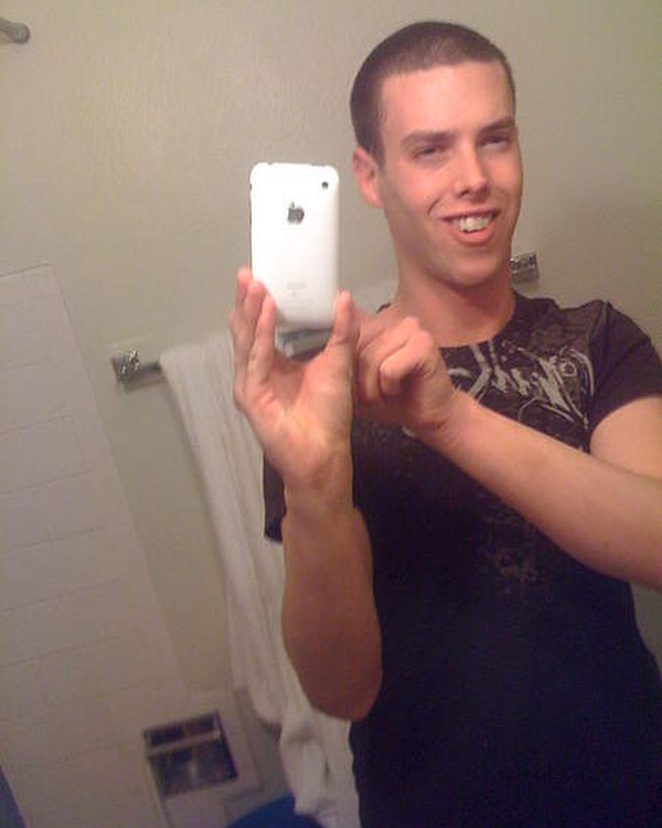 Couchsurfing profile picture for @latency
