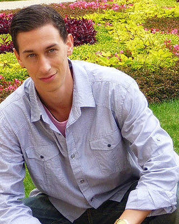 Couchsurfing profile picture for @astounding